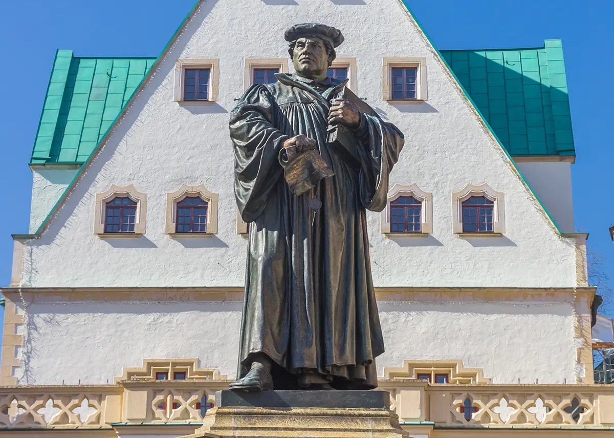 Marktplatz und Lutherdenkmal
